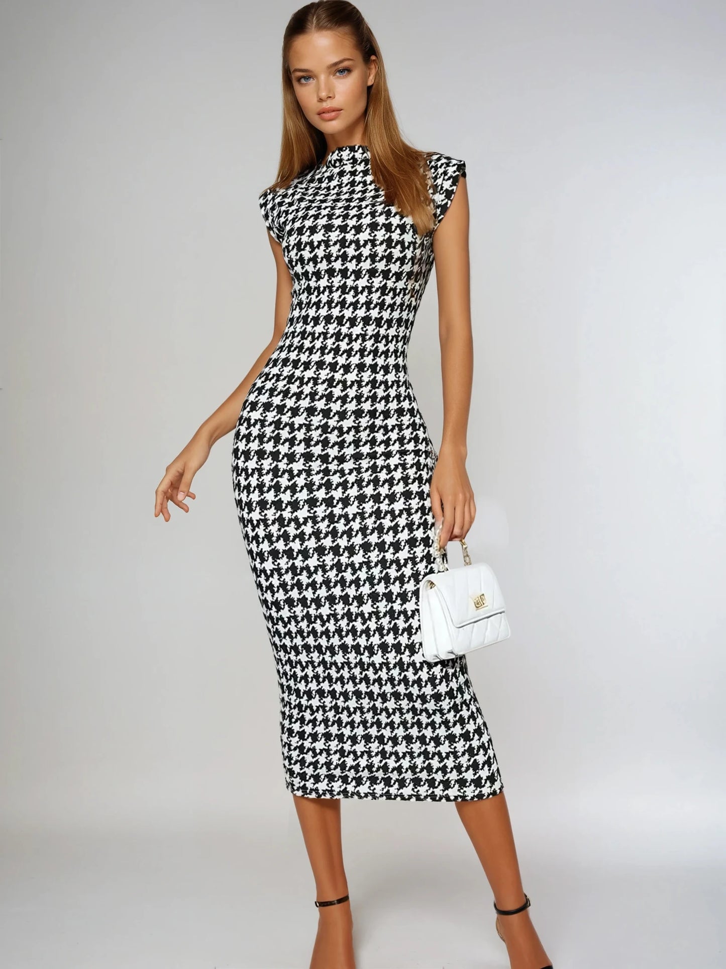Elegantes Kleid im Hahnentrittmuster