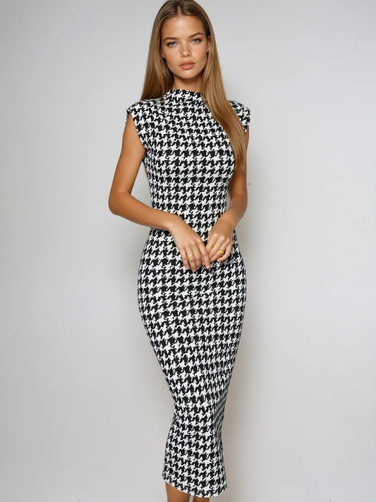 Elegantes Kleid im Hahnentrittmuster